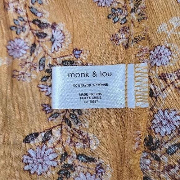 Monk & Lou saffron yellow floral print button front ruffle crop tank - Picture 8 of 10